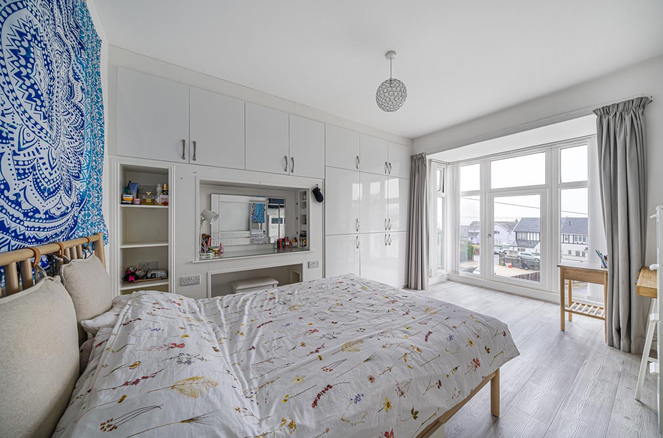 Mumbles Road, West Cross, Swansea, £899,995 Dawsons Property